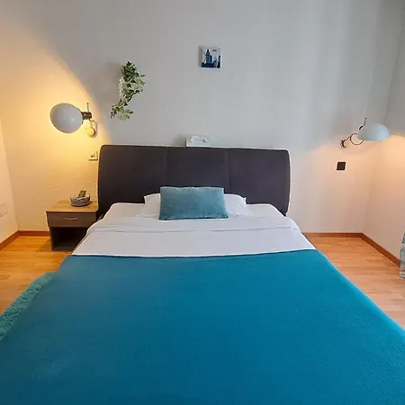La Fontaine Hotel 3*