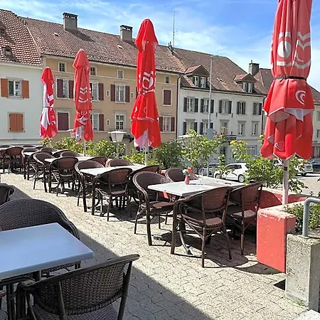 La Fontaine Hotel