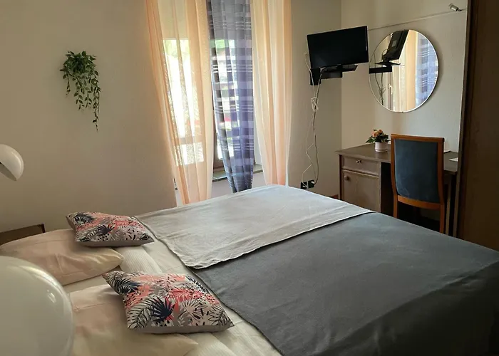 La Fontaine فندق